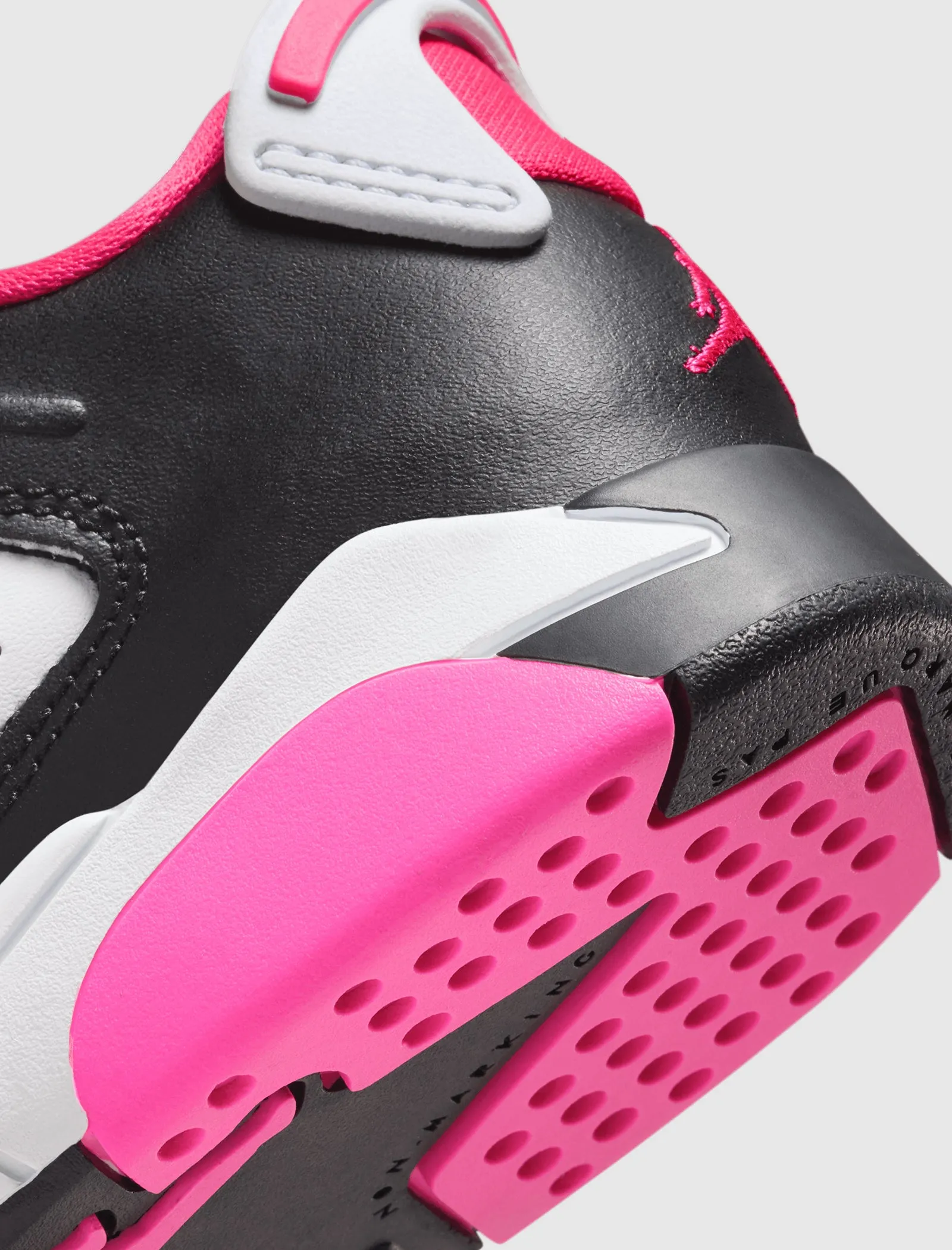 AIR JORDAN 6 RETRO LOW "FIERCE PINK" PS